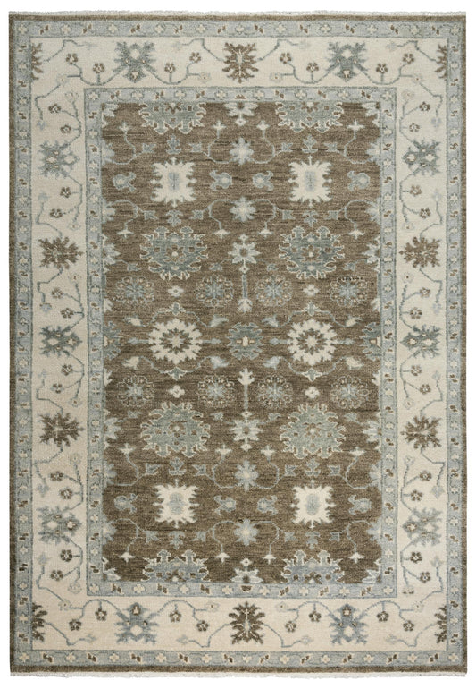 Traditional rug, 9' x 12'.