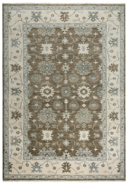 Traditional 10' x 14' rug