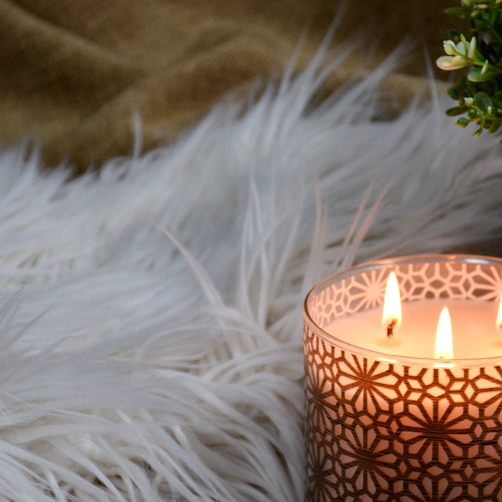 NICHOLASJOHN INC NJ-CHIC Cream Faux Fur   Fabric - NJ25-343