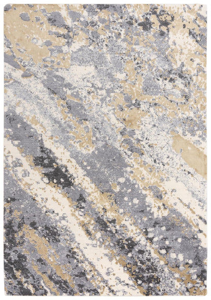 Contemporary rug, 4' x 6'.