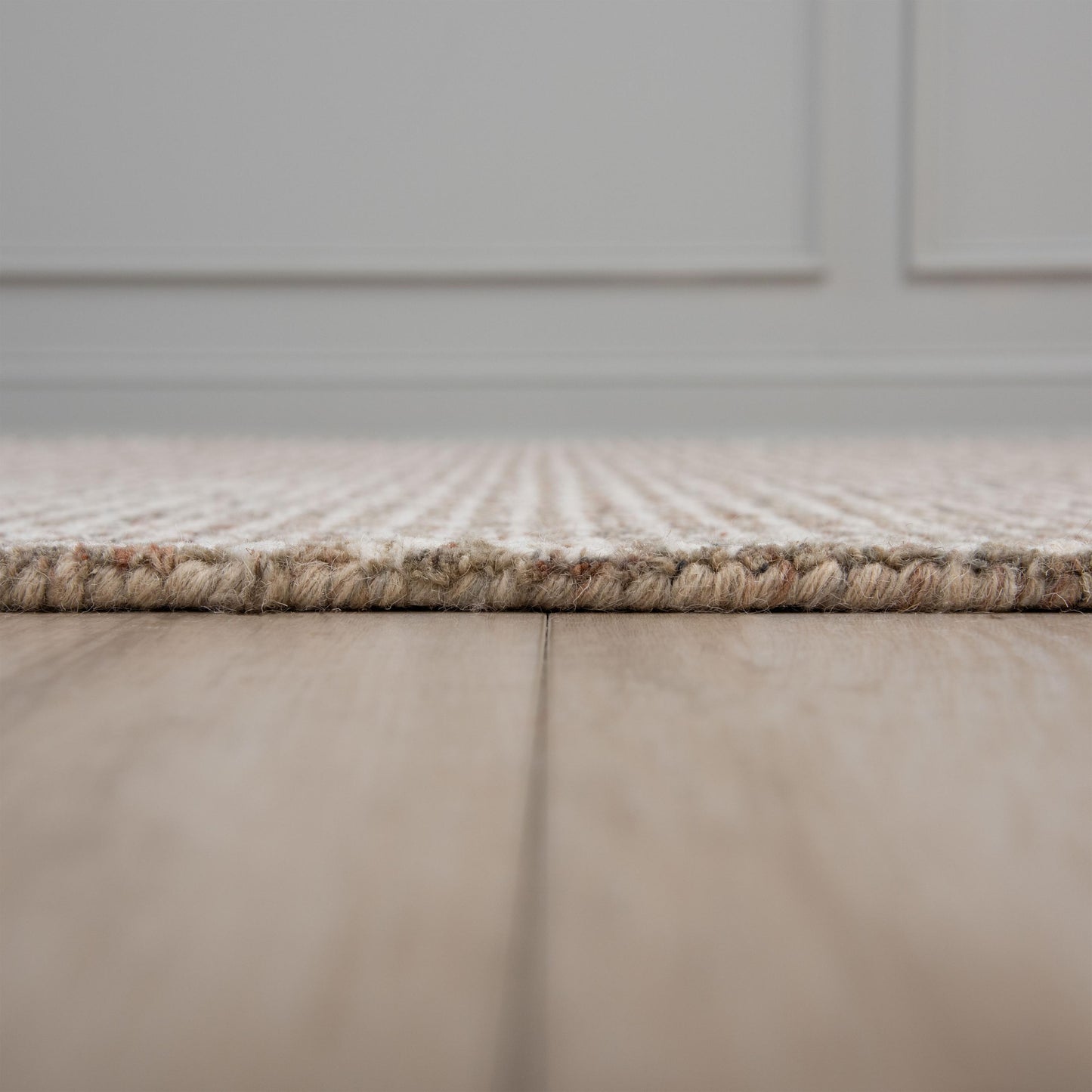 Casual rug, 5' x 8