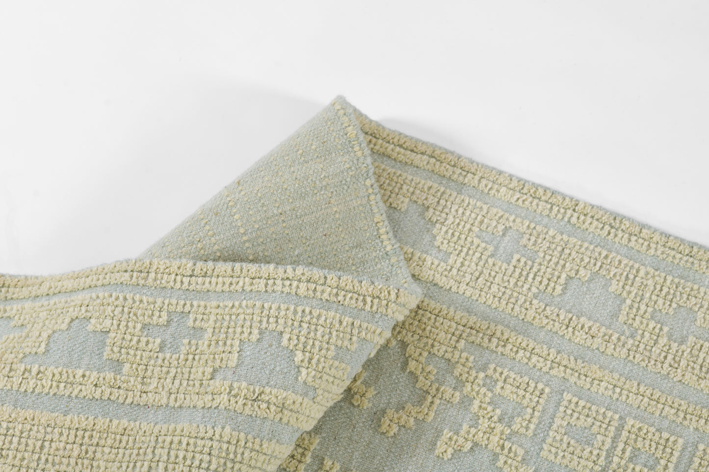 Momeni Rugs    2' X 3'    - BRISTBRS10BLU2030