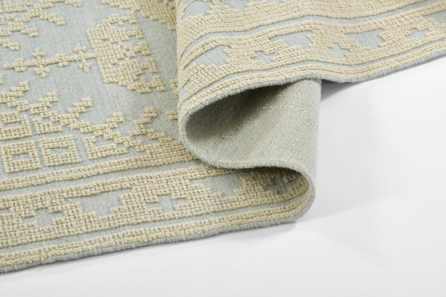 Momeni Rugs    2' X 3'    - BRISTBRS10BLU2030