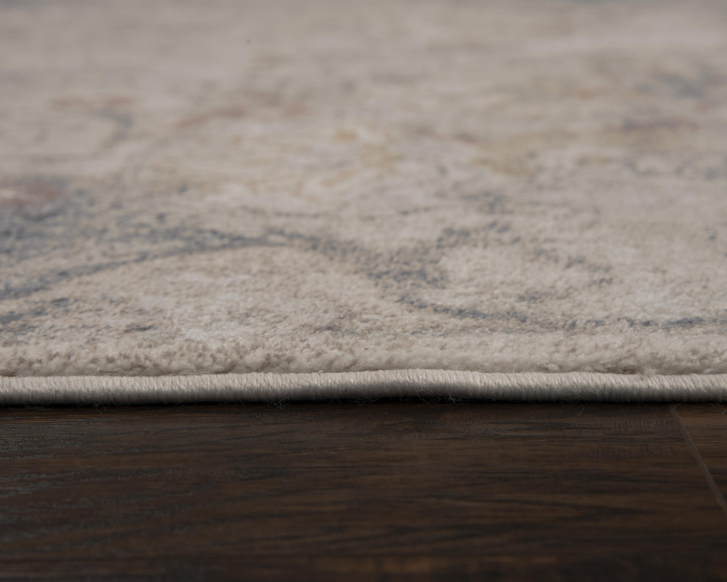 Bristol Traditional rug, 4' x 6', model BRSBRS10204CP3156