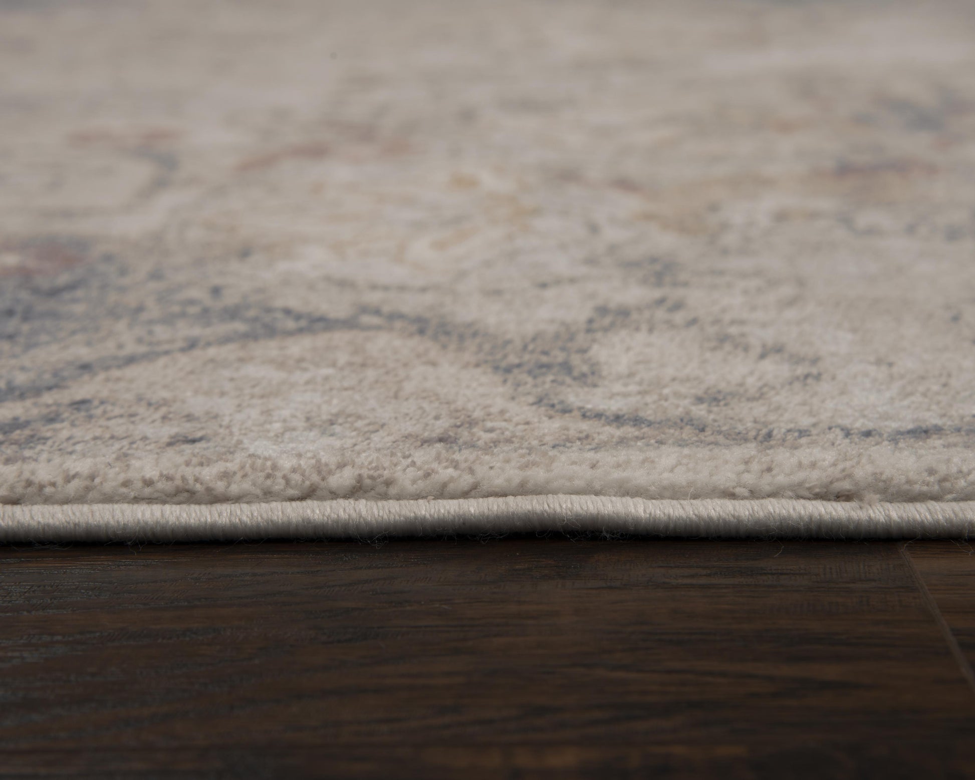 Bristol Traditional rug, 4' x 6', model BRSBRS10204CP3156