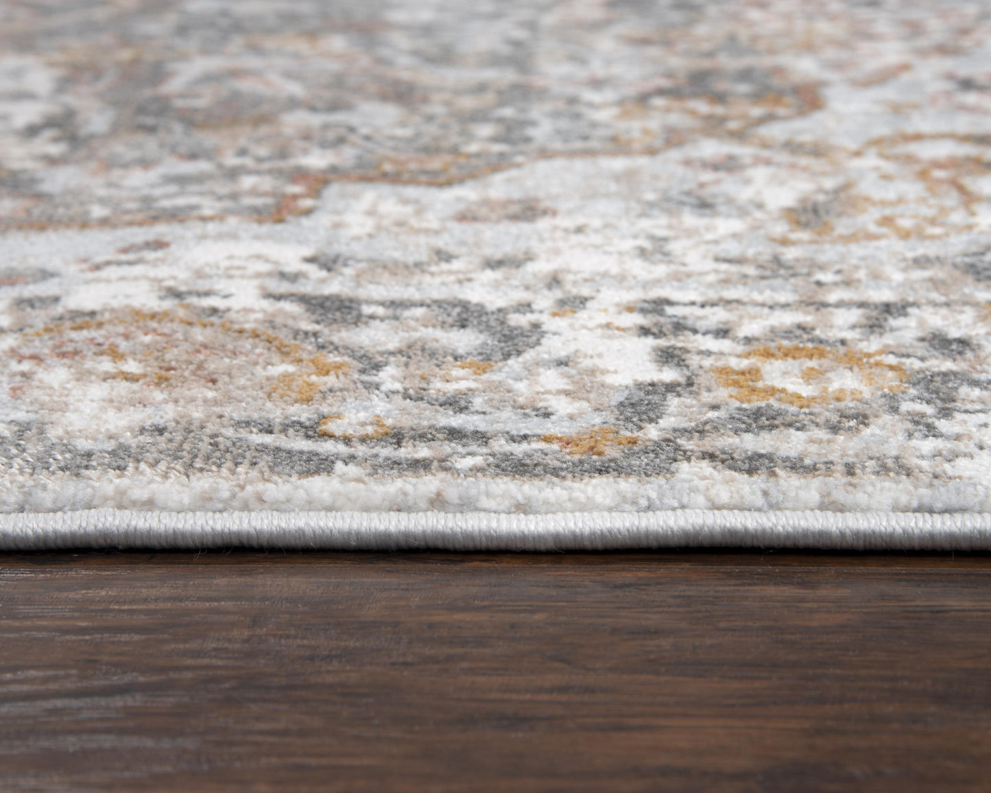Traditional Bristol rug, 4' x 6'.