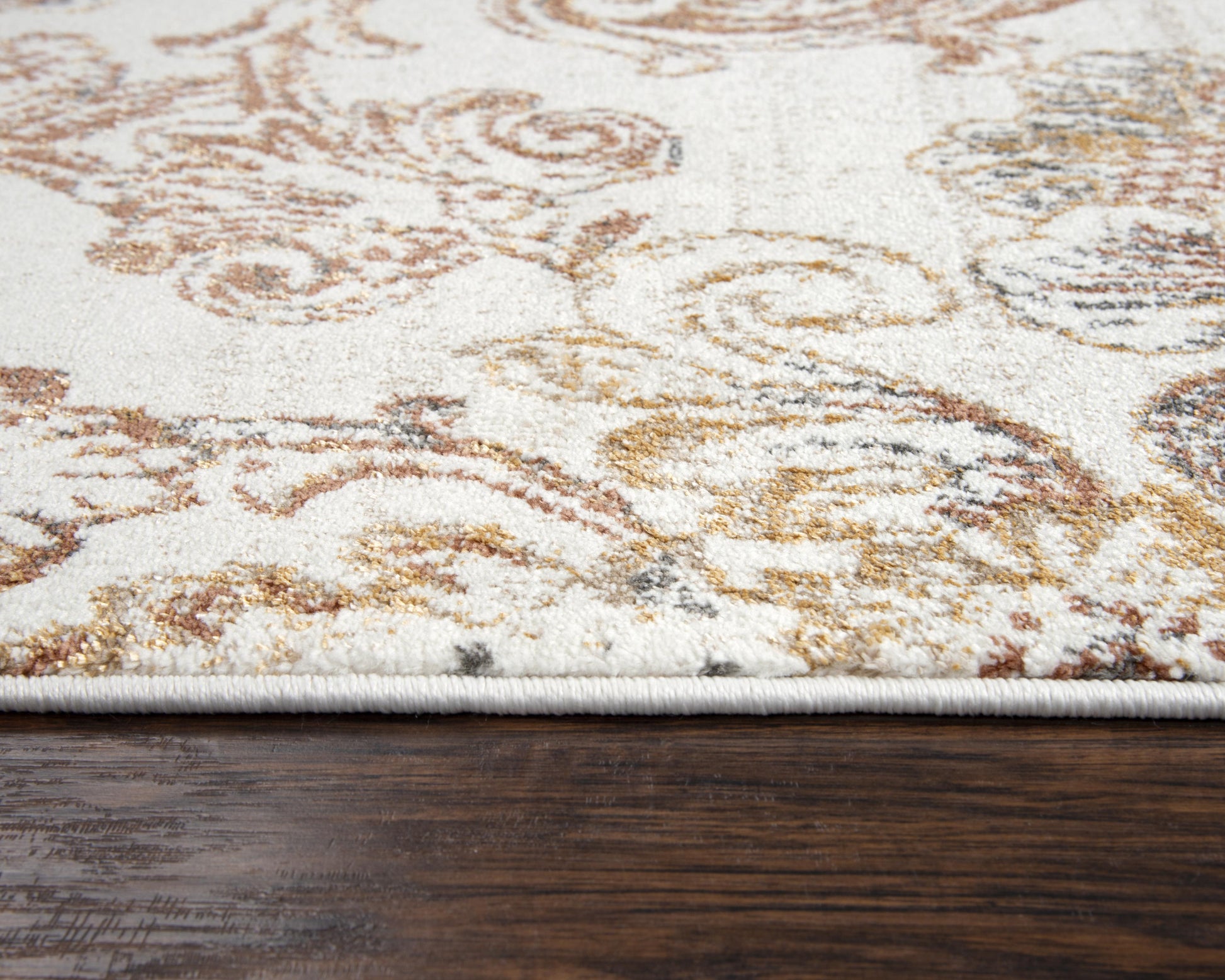 Bristol Traditional rug, 4' x 6'.