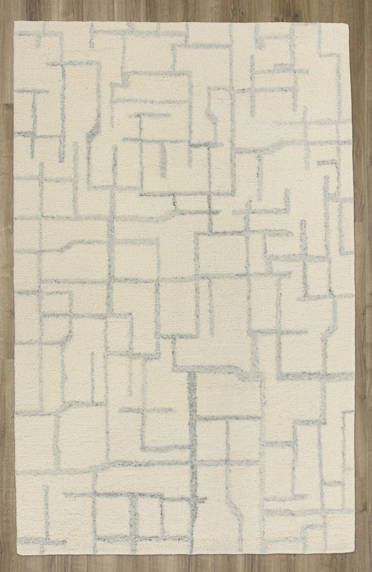 Transitional area rug, 8' x 10'.