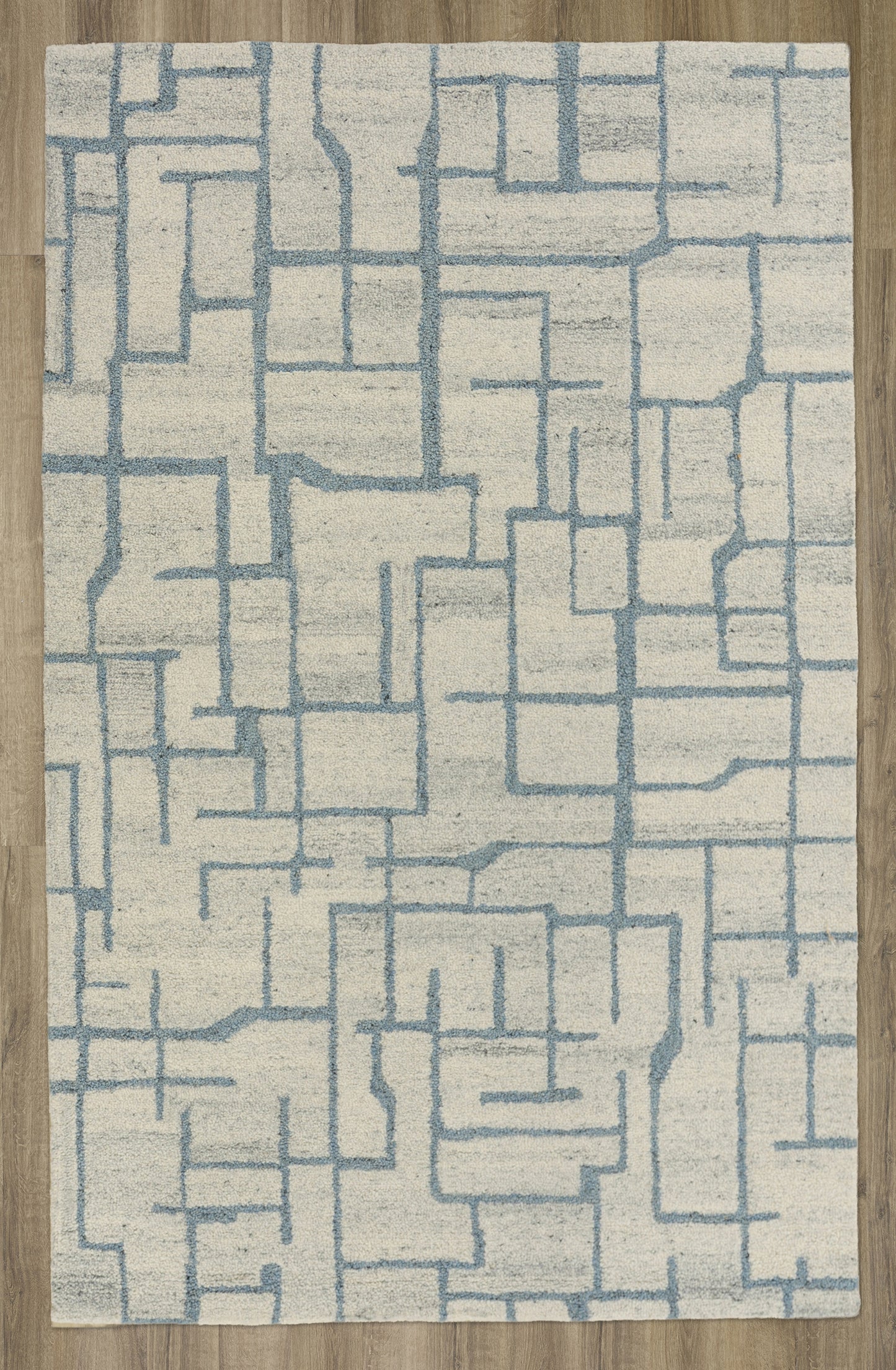 Bronson rug, transitional style, 2' x 3'.