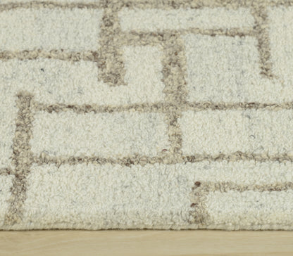 Bronson rug, transitional style, 10' x 13'.
