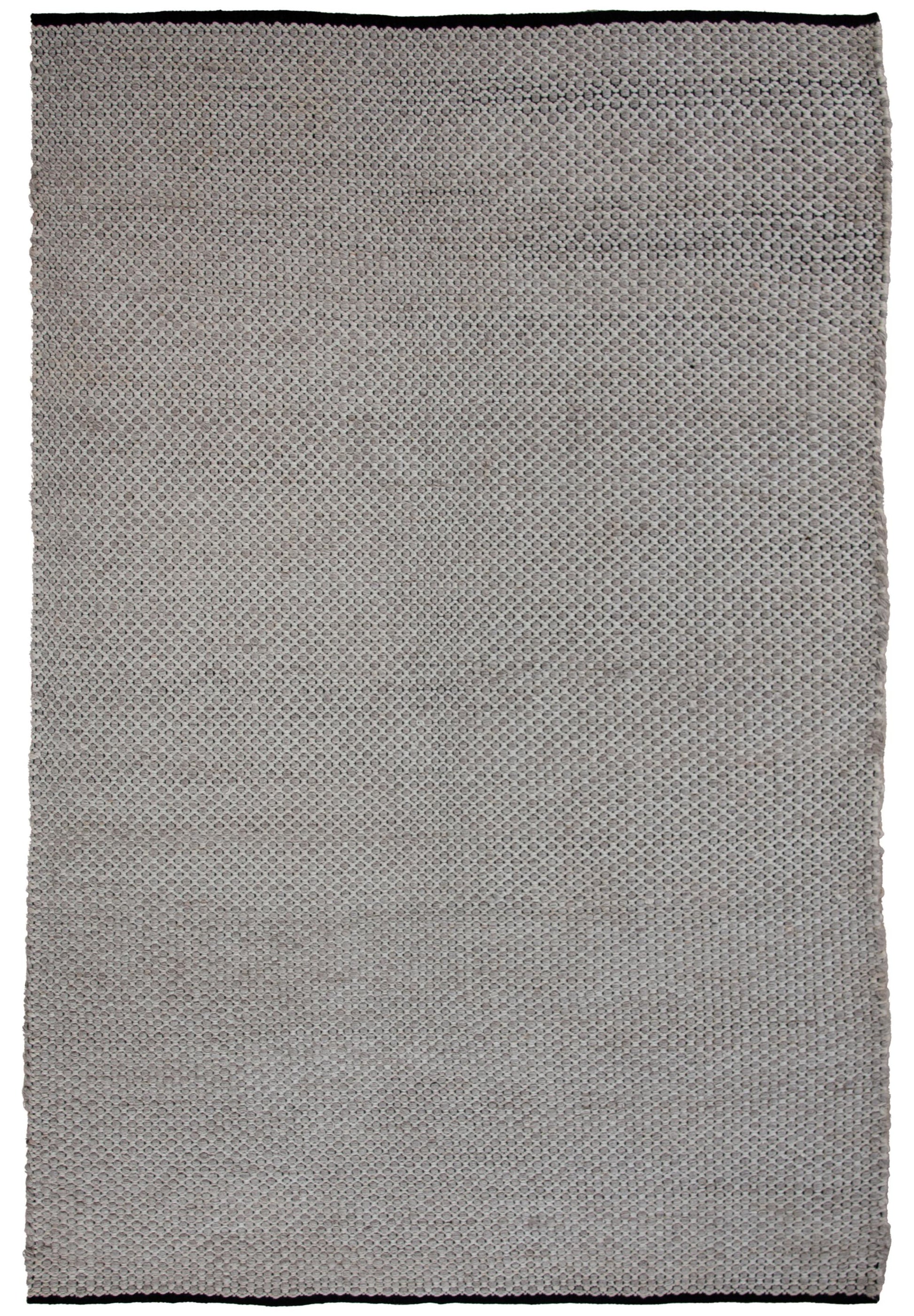 Casual rug, 5' x 8'.