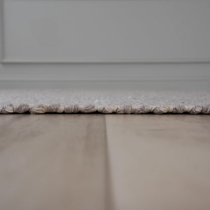Area rug, 9' x 12'.