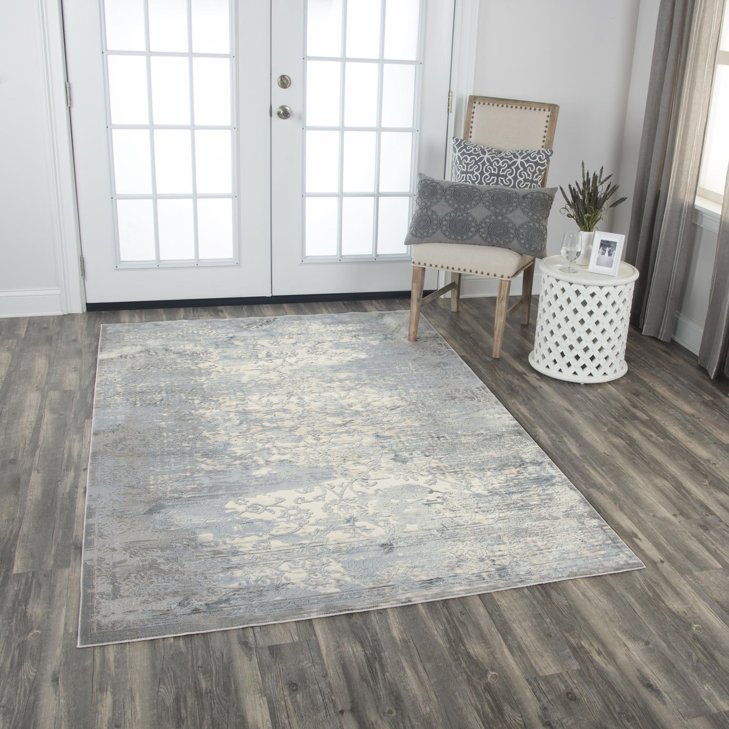 Chelsea Transitional rug, 9' x 12'.