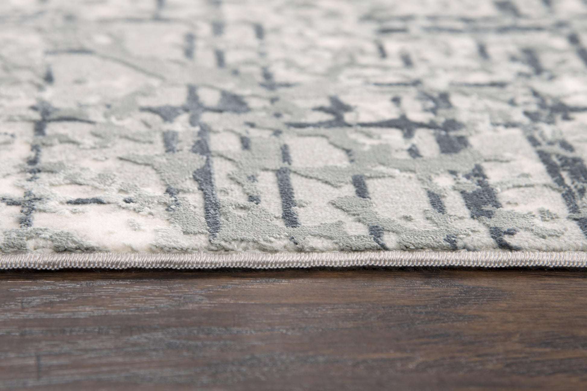Chelsea transitional rug, 4' x 6'.