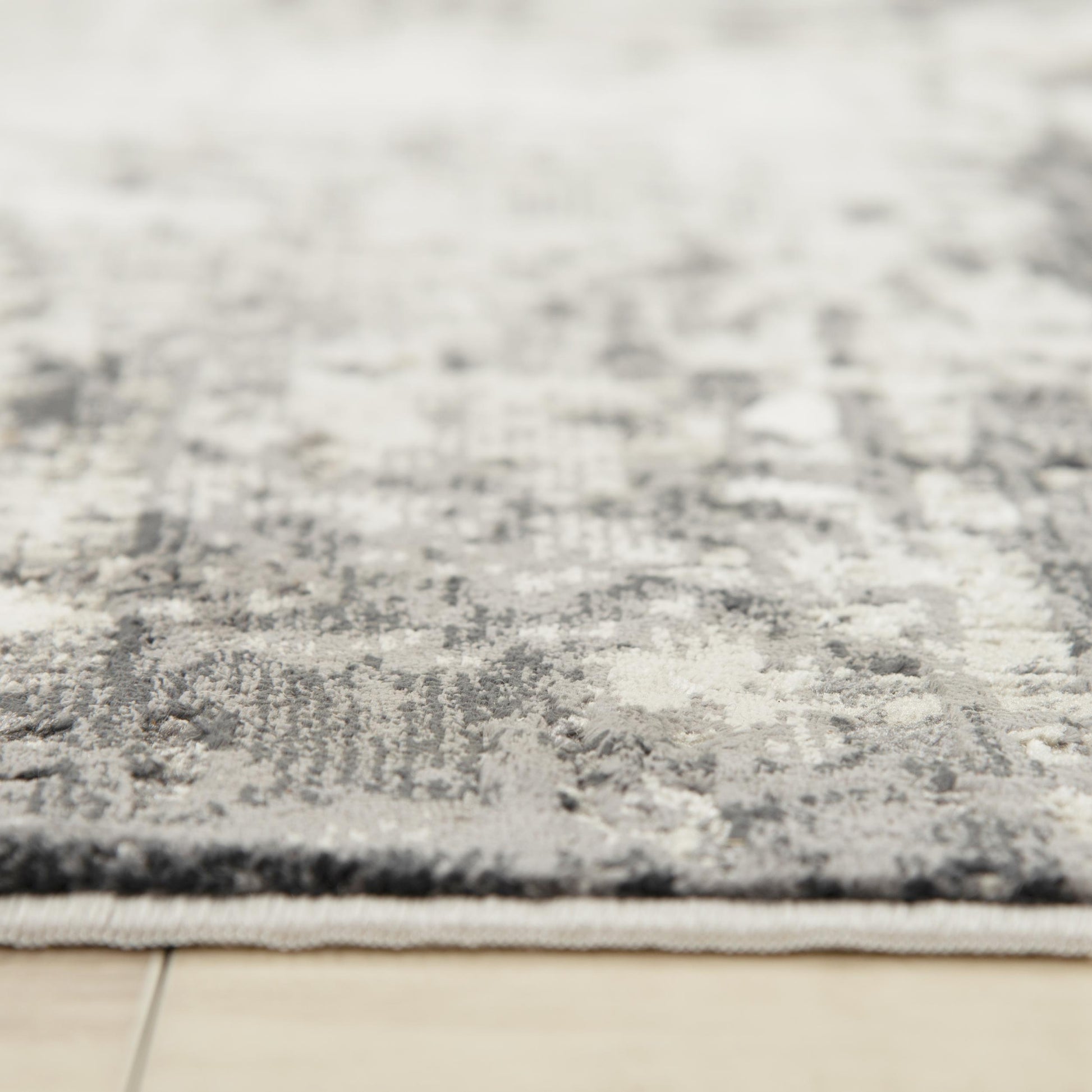 Industrial rug, 5' x 8'.