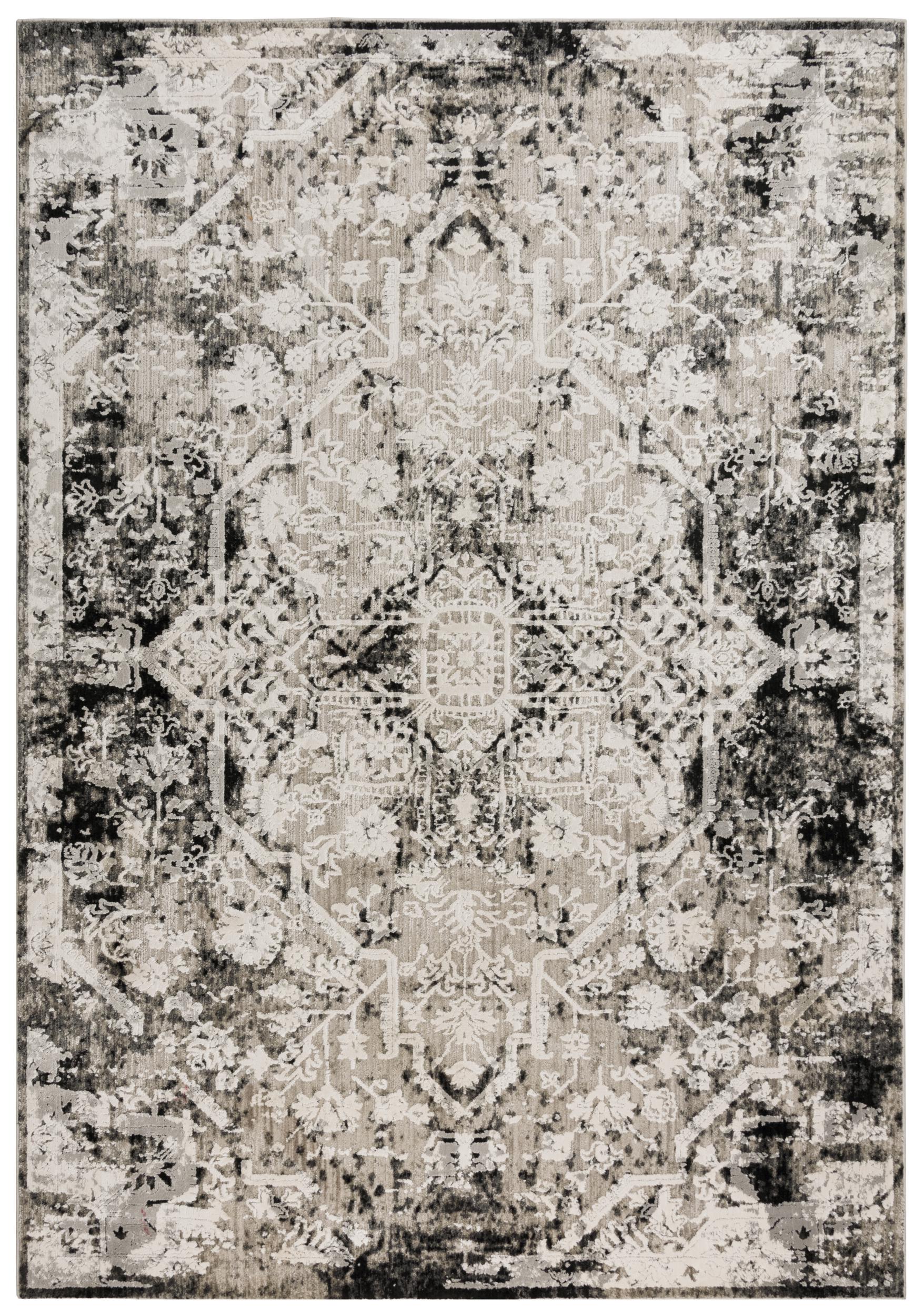 Traditional rug, 7' x 10'.