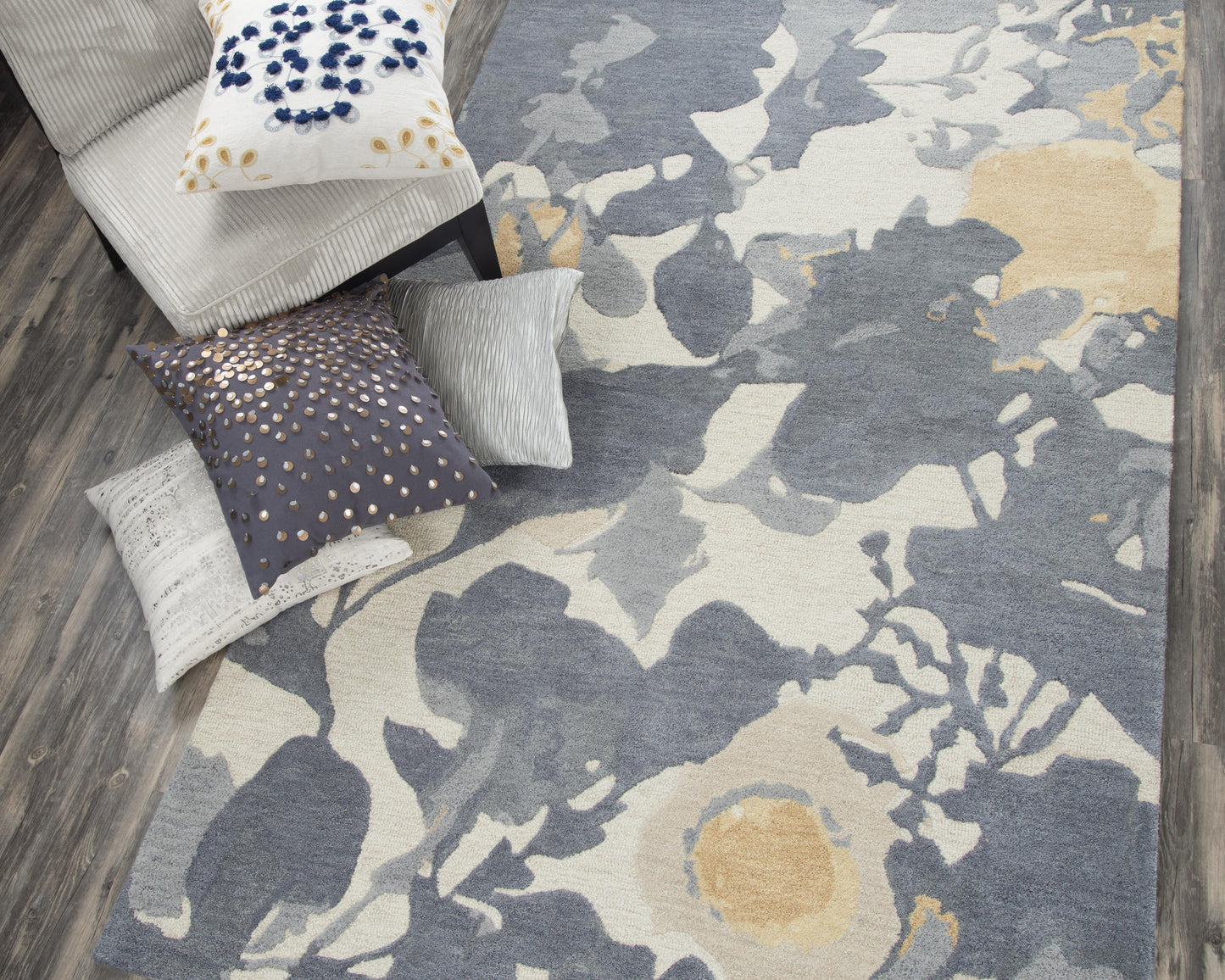 8' x 10' modern rug