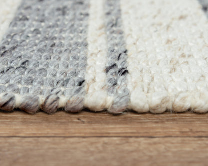 Rug, 9' x 12'.