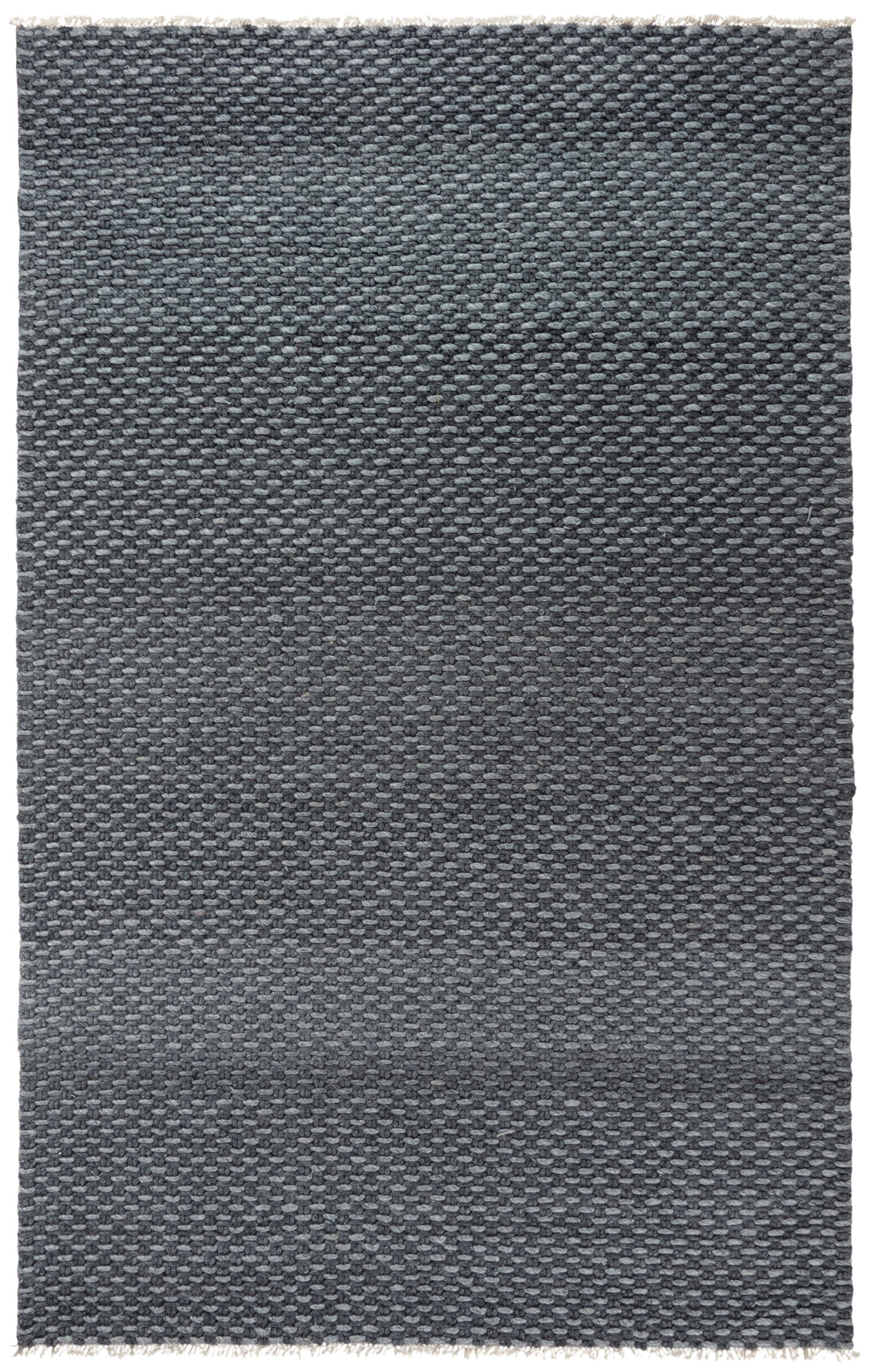 Casual rug, 5' x 8'.