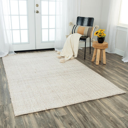 Casual rug, 5' x 8'.