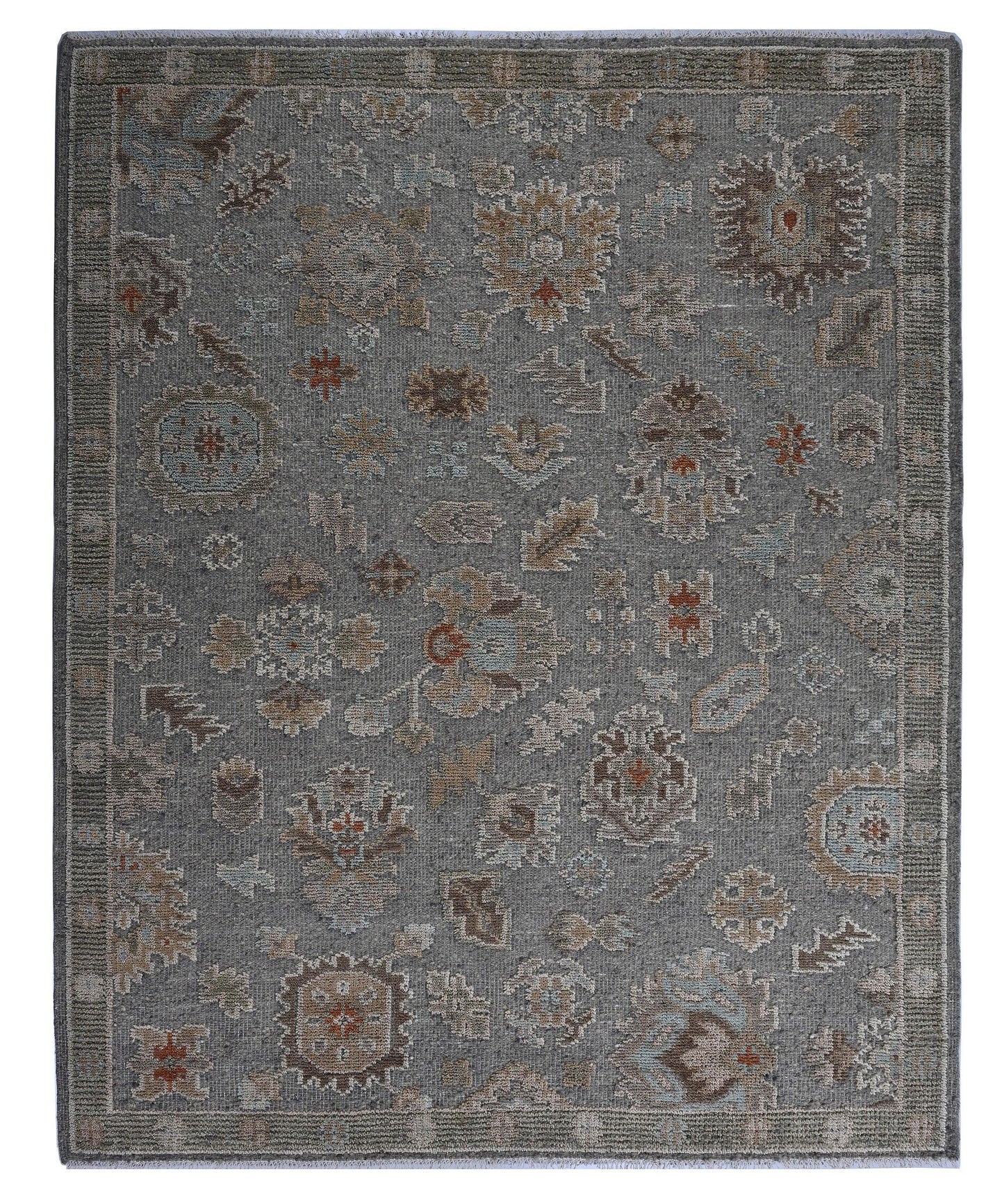 Crestview Traditional rug, 10' x 14'.
