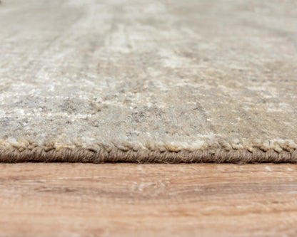 Area rug, 8' x 10', transitional style.