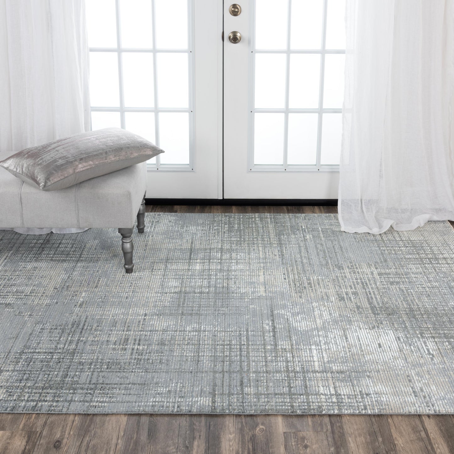 2' x 3' rug, transitional style.