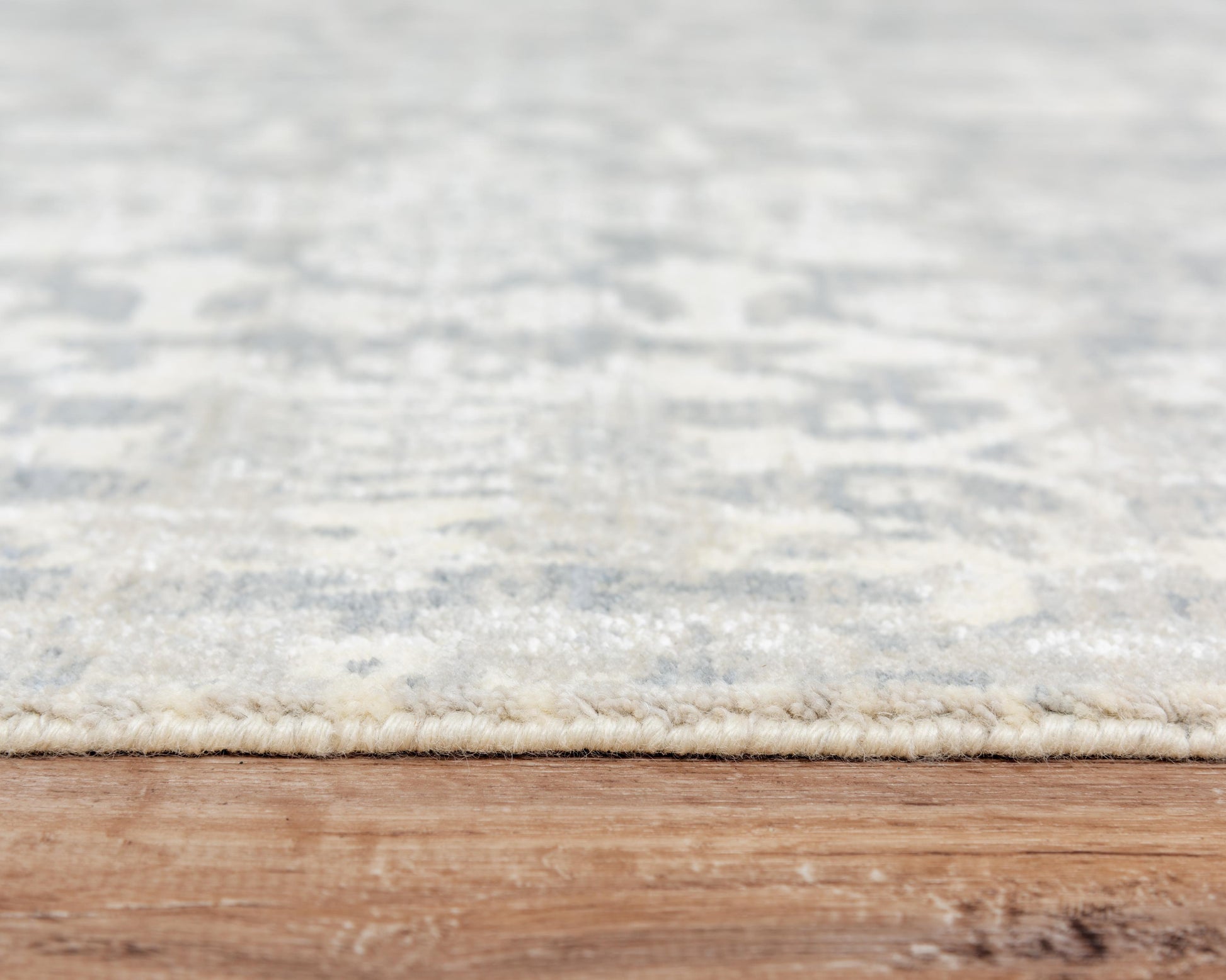 RIZZY HOME RUGS Couture Transitional rug, 8' x 10'.