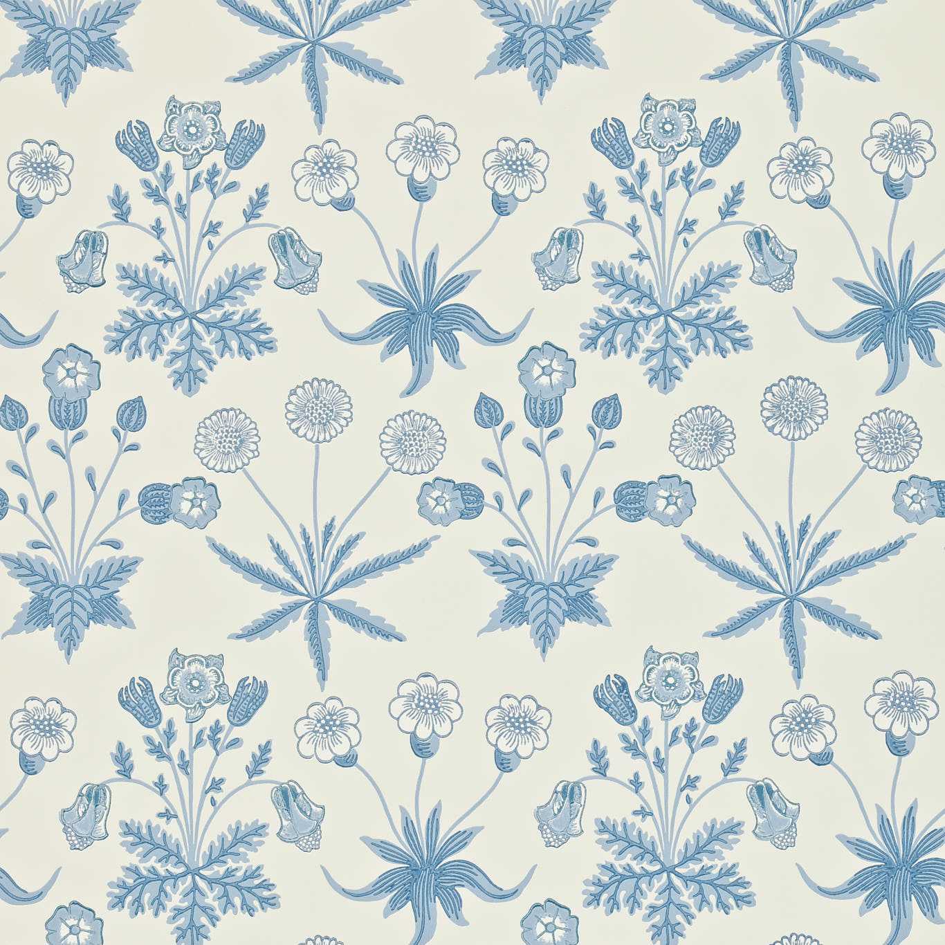 MORRIS & CO Daisy Wallpaper Classic Floral Blue,Ivory  Surflex-Printed Wallpaper - DARW212561