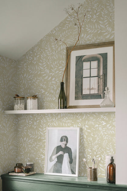 Daisy Bennett Designs  Vining Leaf Trail Botanical Transitional Beige   - DB20905