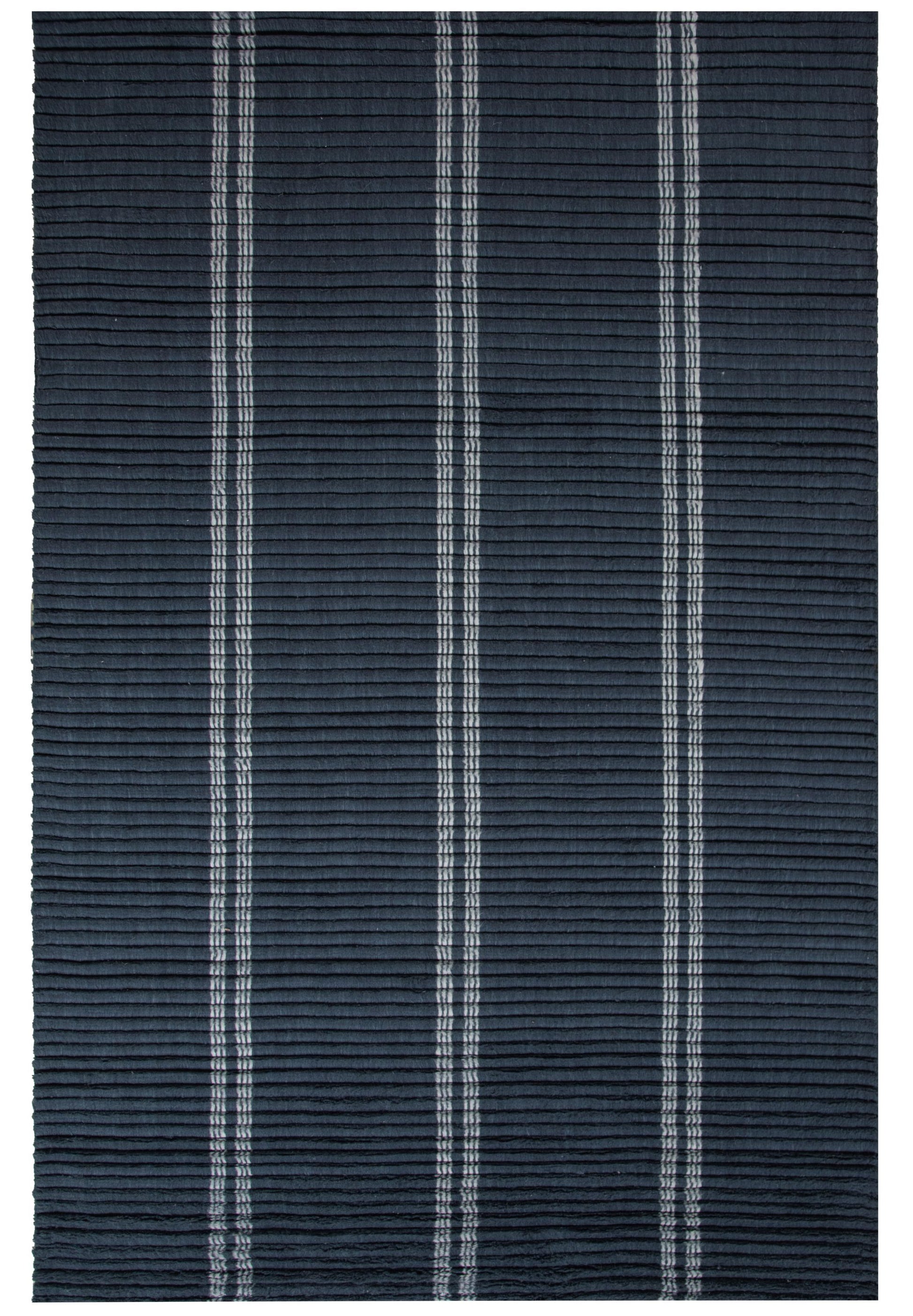 Casual area rug, 8' x 10'.