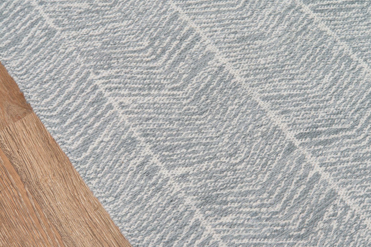 Momeni Rugs   Easton 5'X8'    - EASTOEAS-2GRY5076