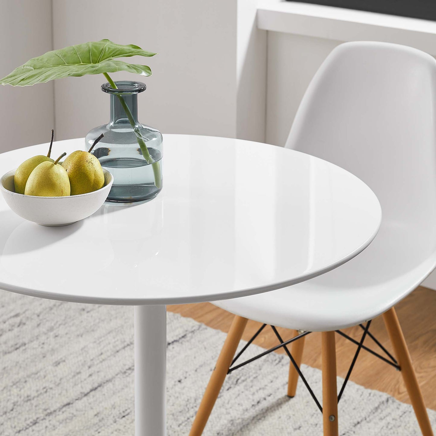 Modway - Lippa 28" Round Wood Dining Table by Modway  Bar and Dining Bar and Dining Tables White - EEI-1115-WHI