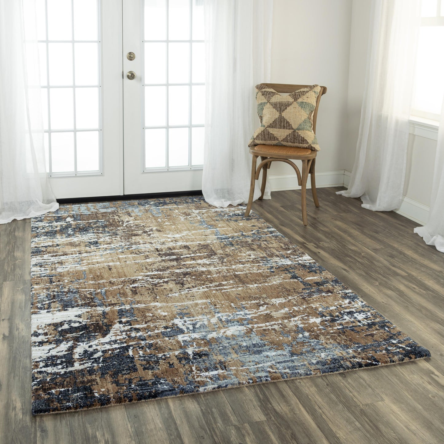 Rectangular rug, 2' x 8'.