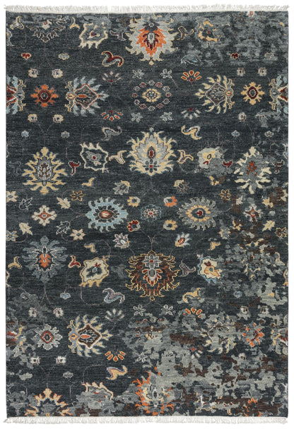 Transitional area rug, 9' x 12'.