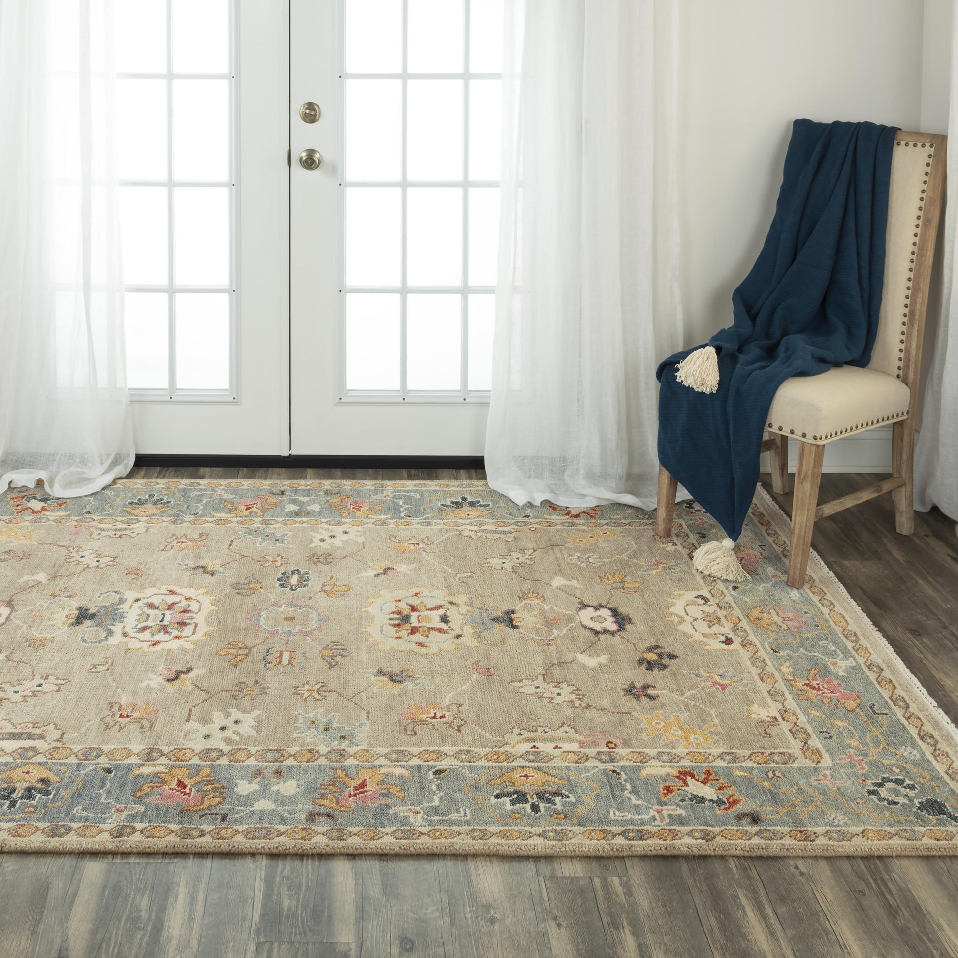 Rug, traditional style, 10' x 14'.