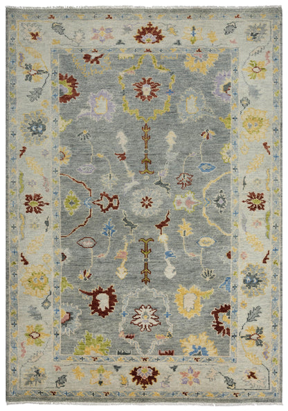 Traditional rug, 8' x 10'.
