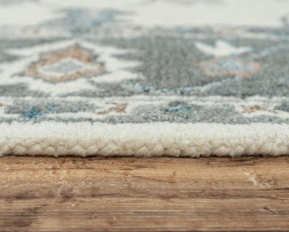 Traditional rug, 5' x 8'.