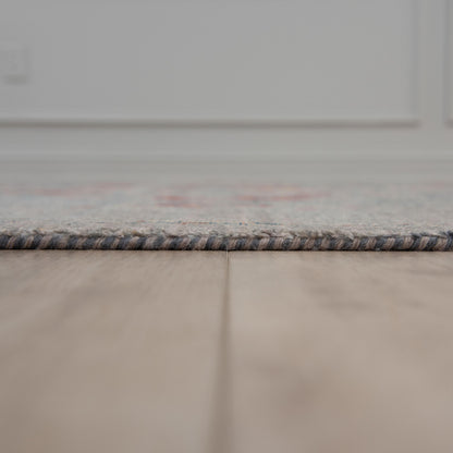 Estate Traditional rug, 5' x 8'.