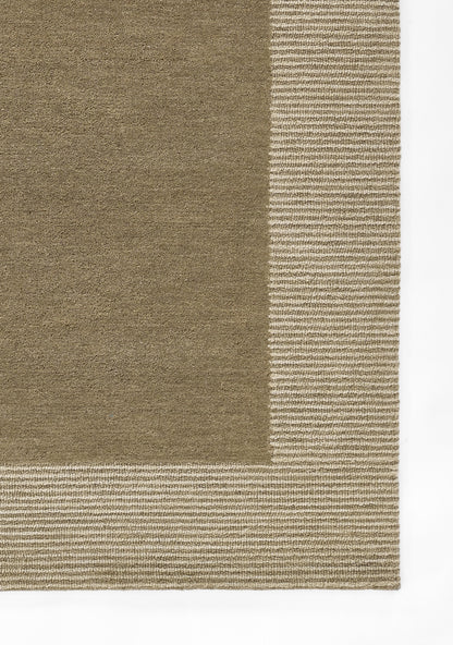 Hand-tufted 8×10 taupe rug with a graphic tonal design, a neutral indoor décor rug for living room or bedroom.