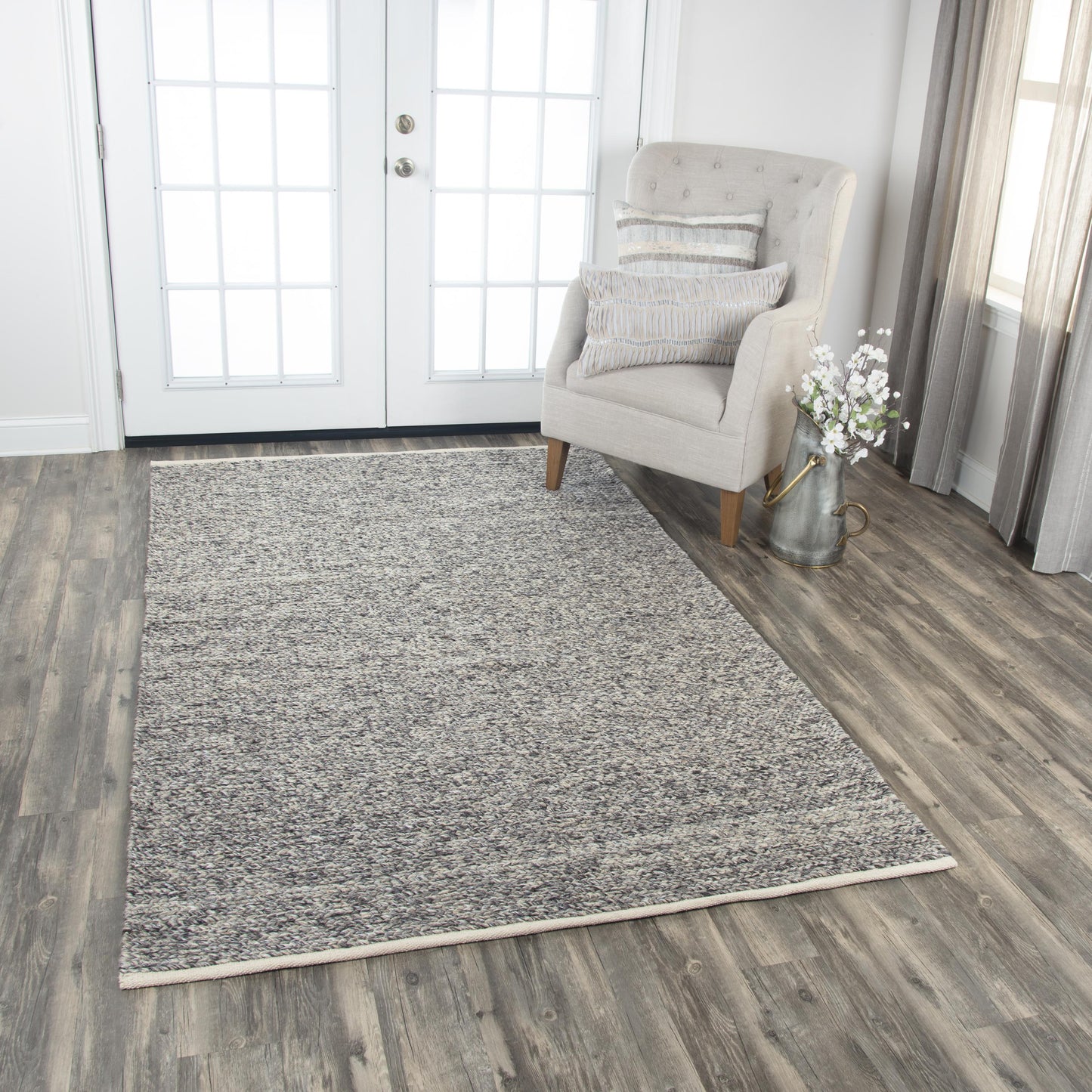 Casual rug, 5' x 8', Ewe Complete me design.