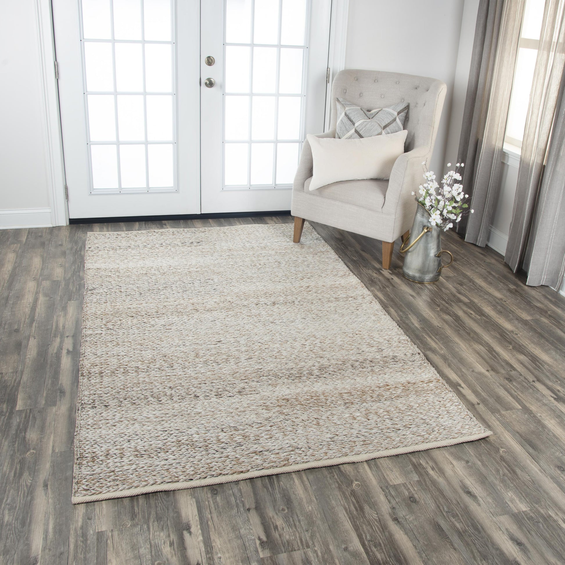 5' x 8' rug in transitional style