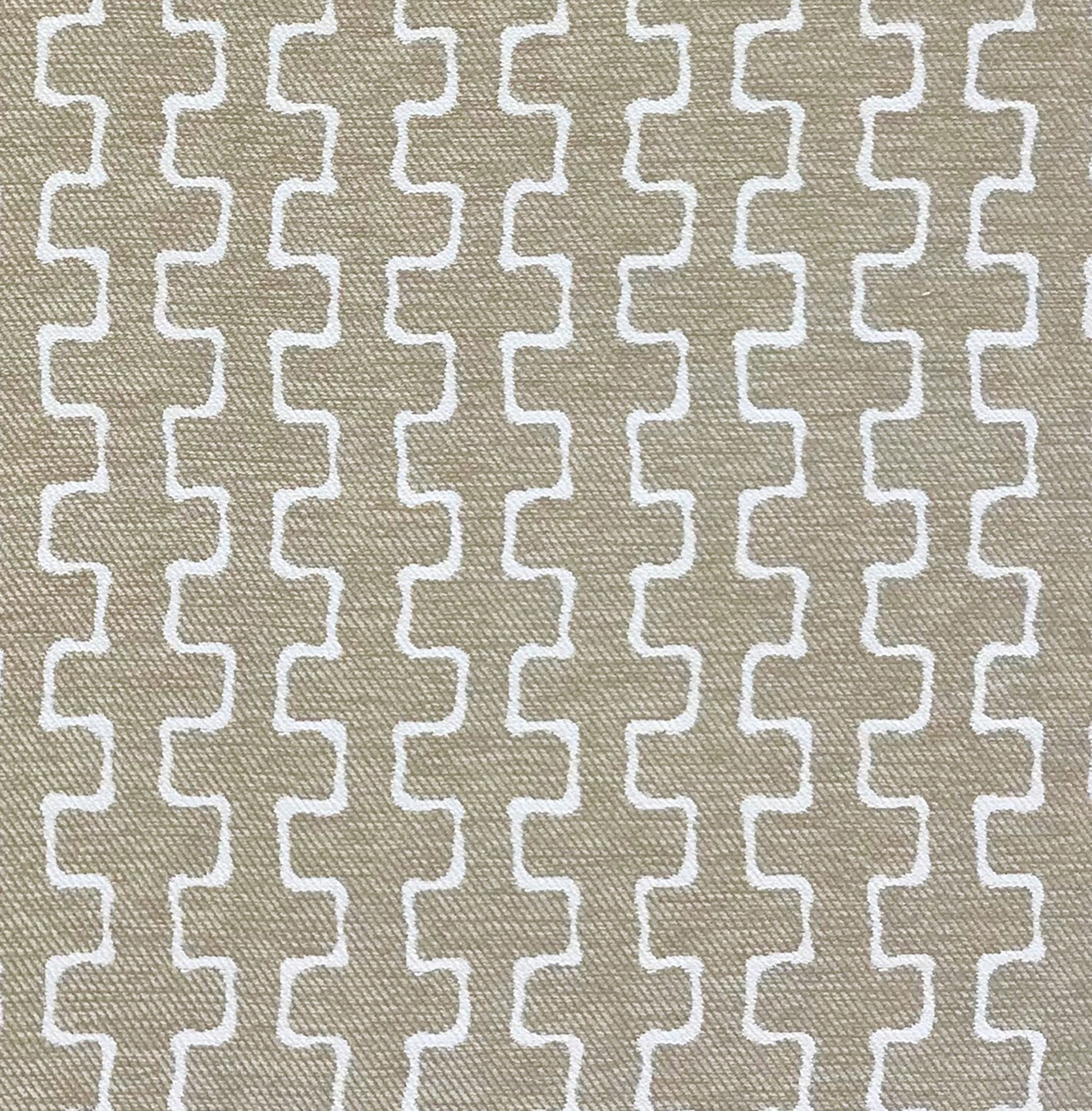 Beige woven outdoor fabric with a white interlocking curved-line geometric pattern; textured, modern jacquard twill.