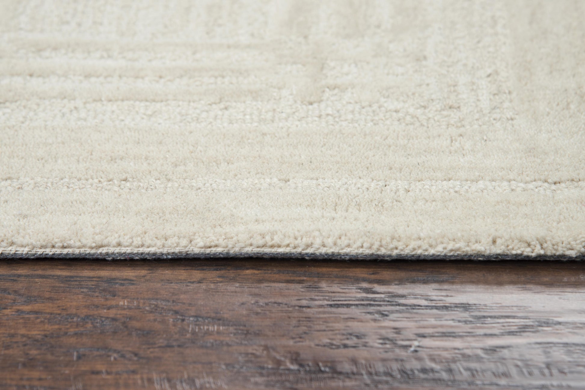 Rug, casual style, 8' x 10'.