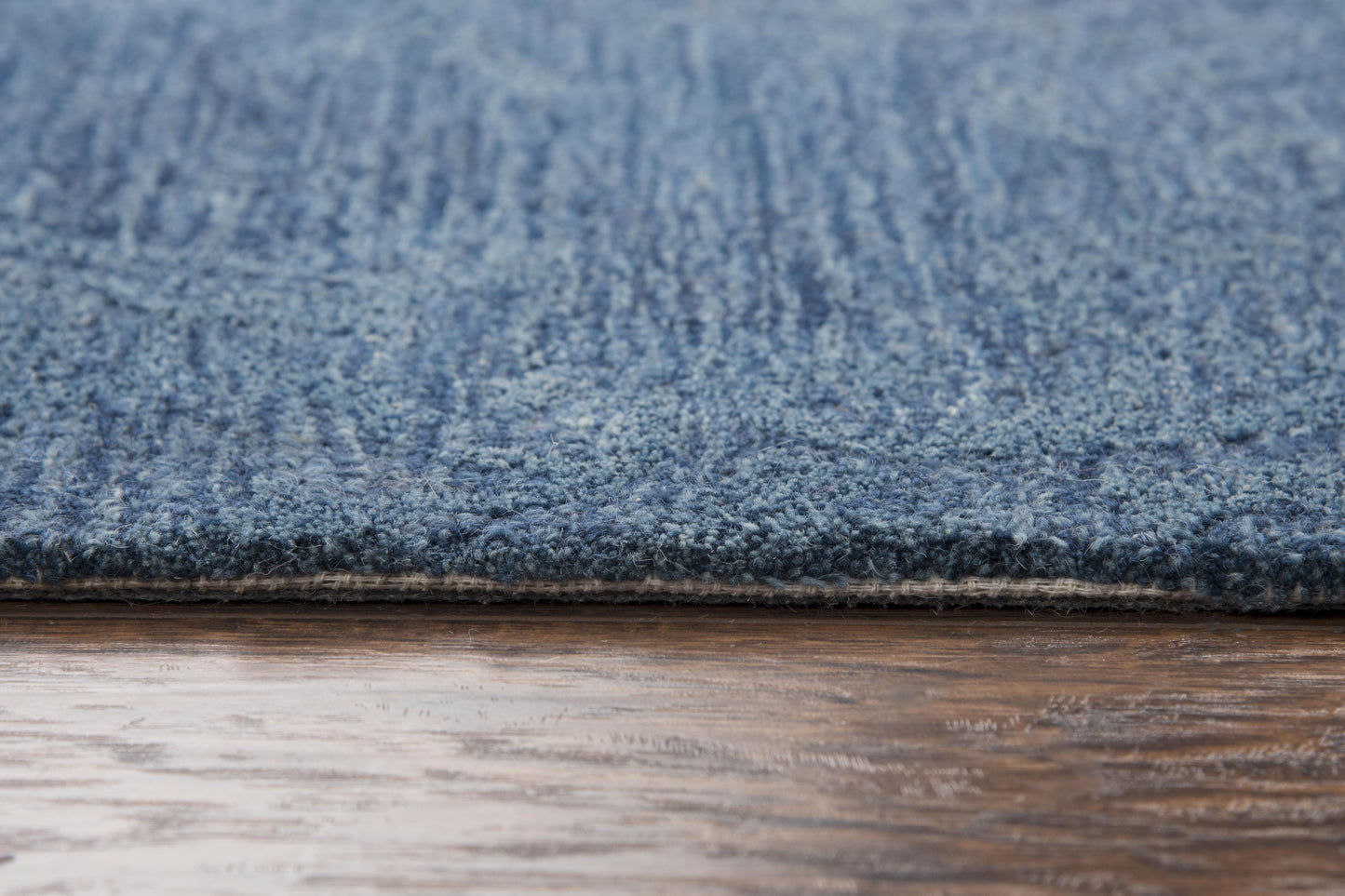 Area rug, 5' x 8'.