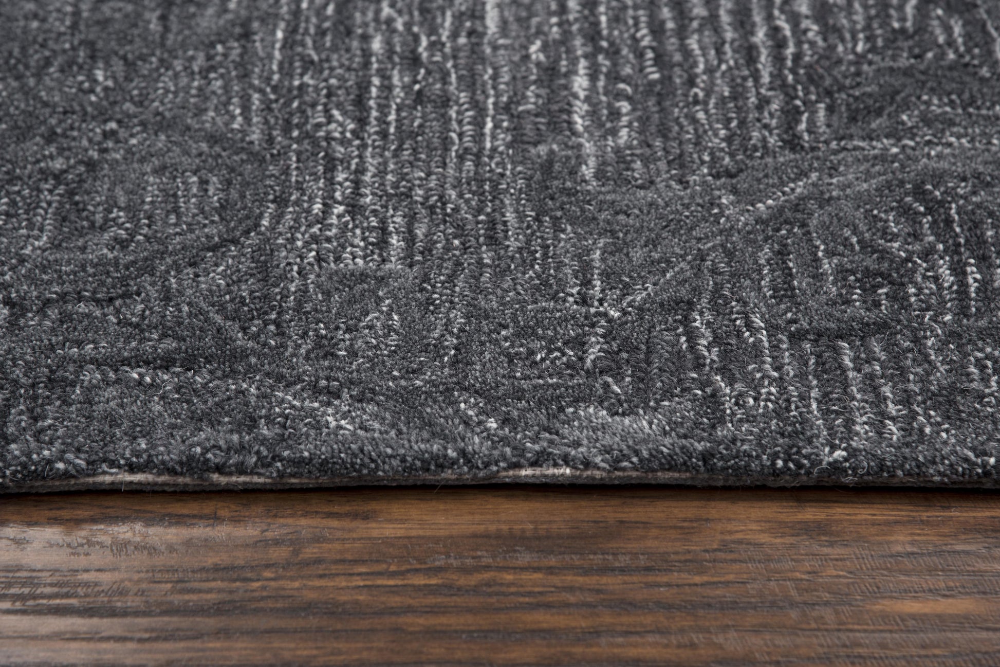 Contemporary rug, 10' x 13'.