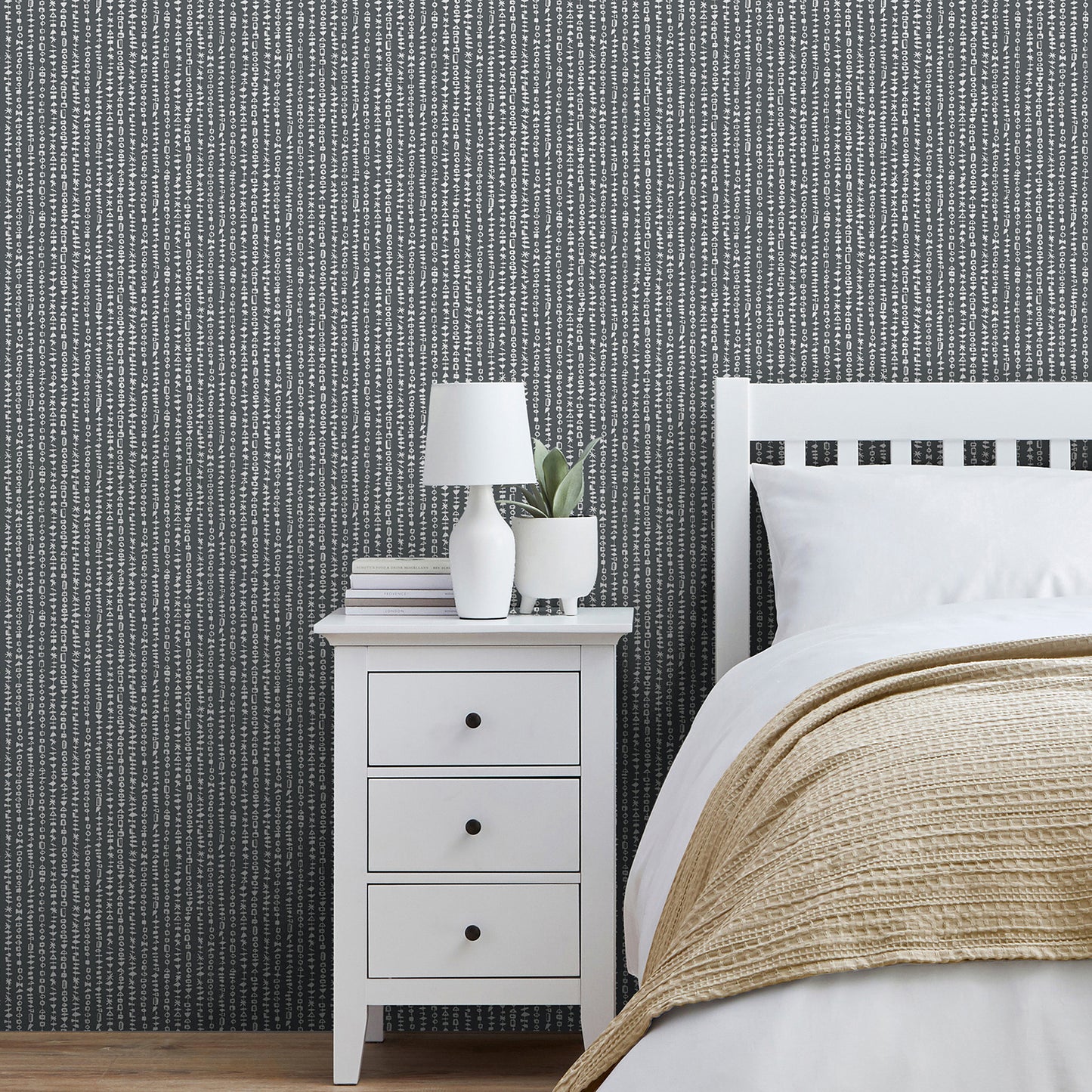 York Wallcoverings Fine Decor Salvador Black Shape Stripes Wallpaper Abstract Modern Black  Wallpaper - FD43808