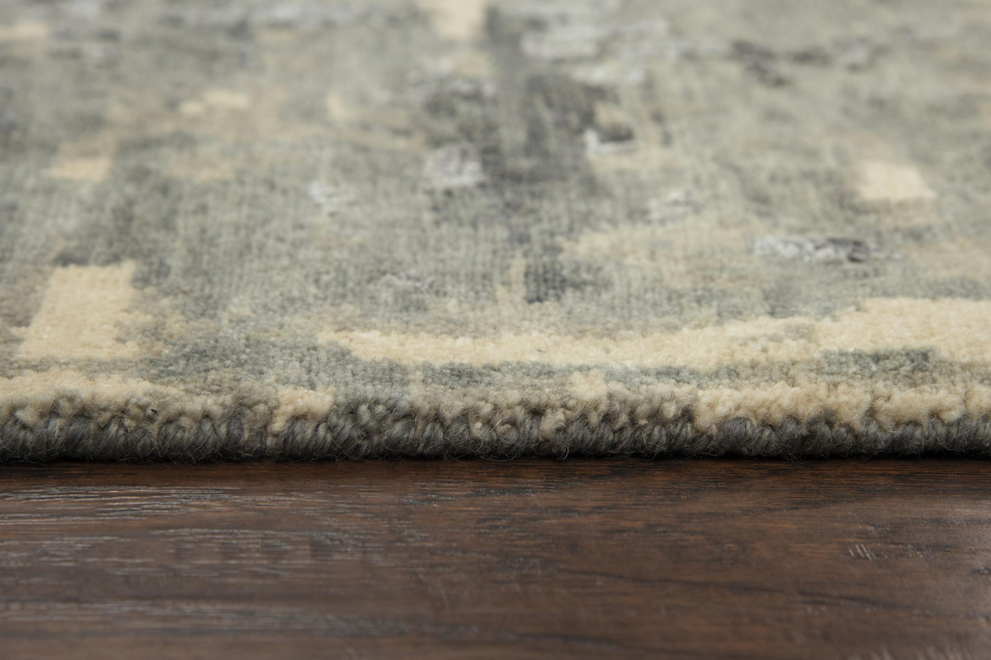 Rug, 10' x 14'.