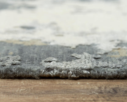 Contemporary rug, 8' x 10'.