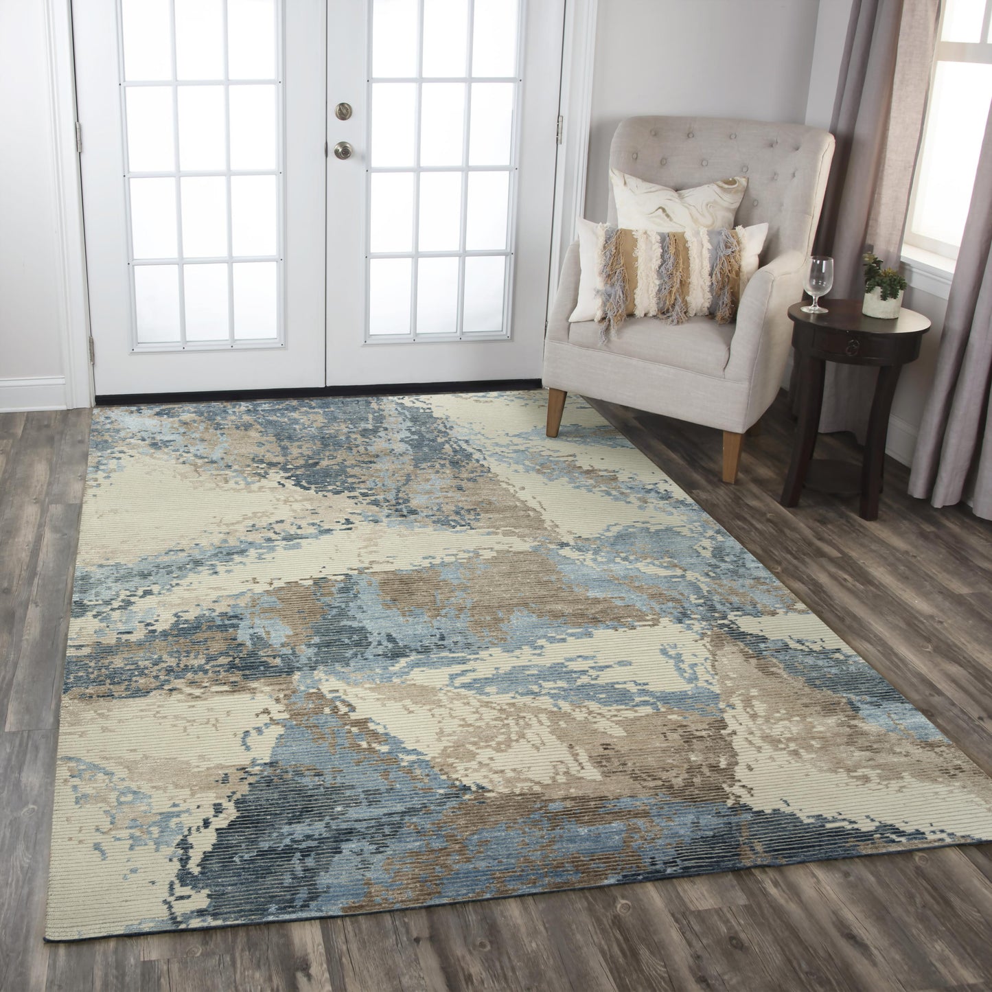Modern rug, 9' x 12'.